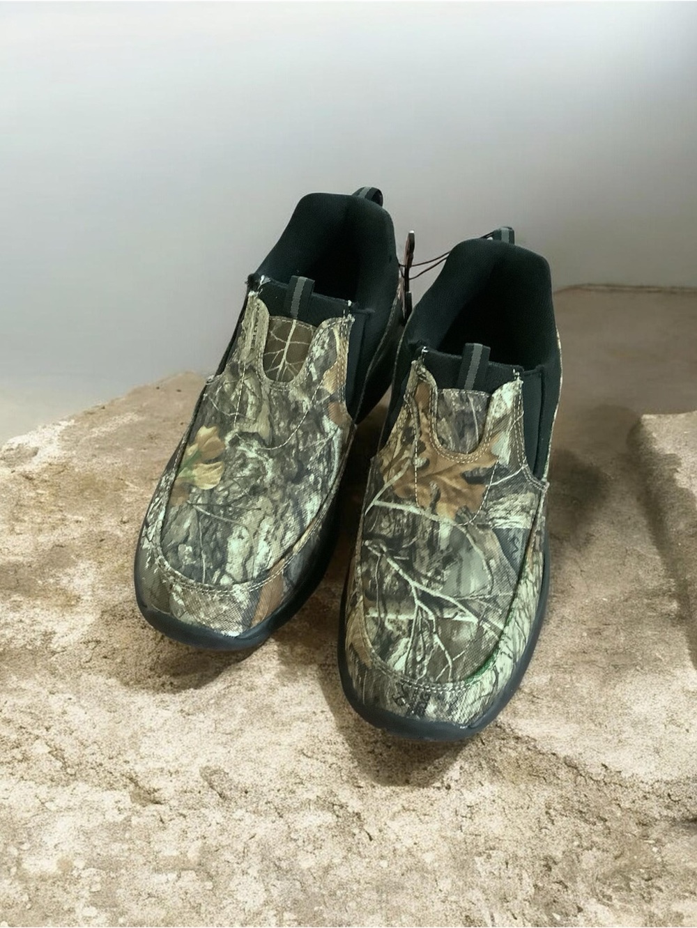 Bnwt Men's Slip-On Camouflage Hunting Shoes - Realtree Camo
